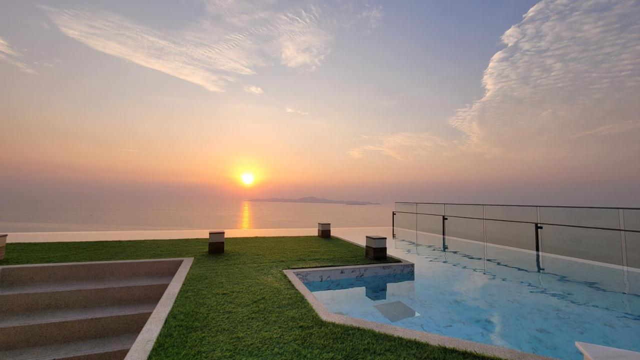 The Andromeda Condominium Seaview Pattaya Exterior foto