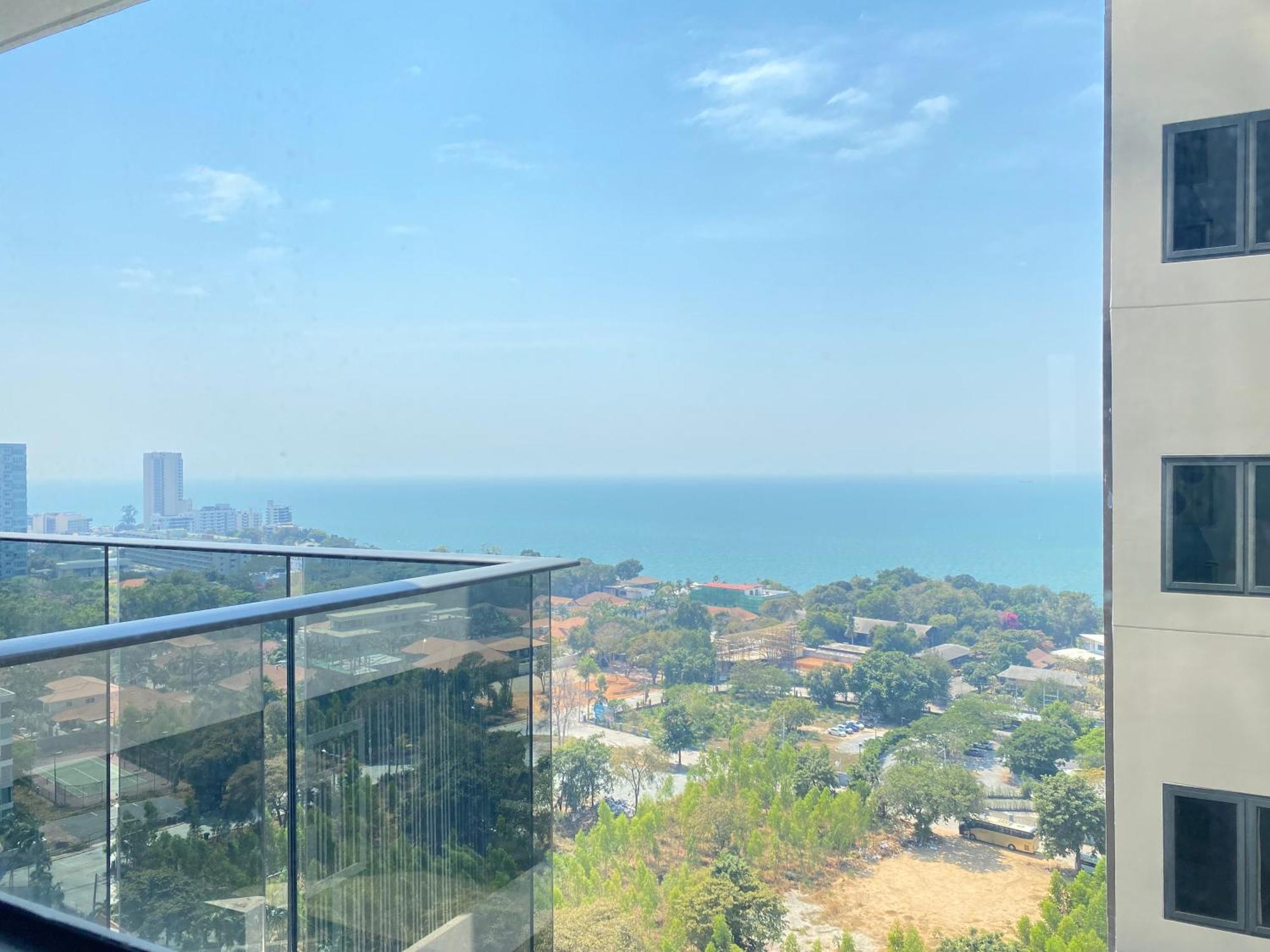 The Andromeda Condominium Seaview Pattaya Exterior foto